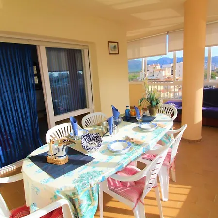 Global Immo 3289 Port Thalassa Apartamento *