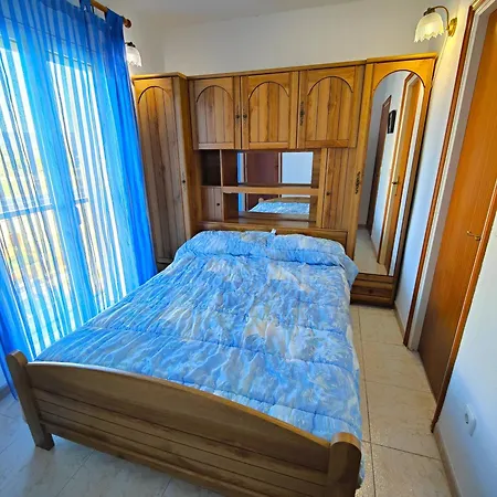 Global Immo 3289 Port Thalassa Ρόζες